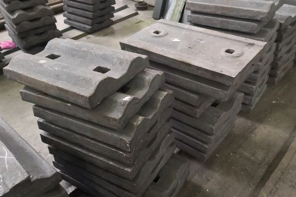 球磨機用格子型金屬襯板